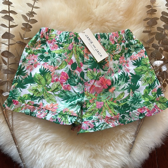 NWT Janie and Jack green tropical print draw shorts with pockets girls! - Picture 3 of 3